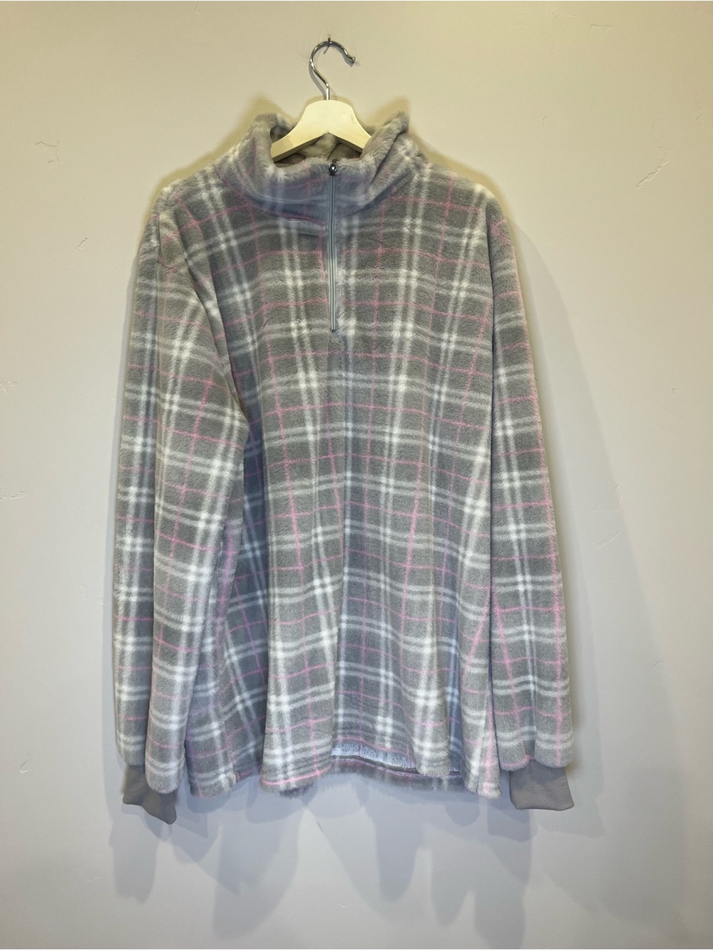 Men's Grey Plaid Half-Zip Fleece Pullover with Pink Accents